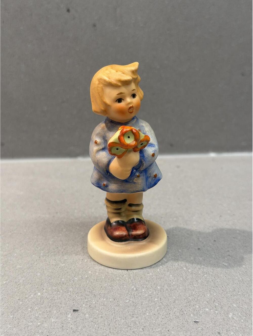 Vintage Goebel Hummel Girl with Nosegay 239/A 3.5” West Germany Figurine